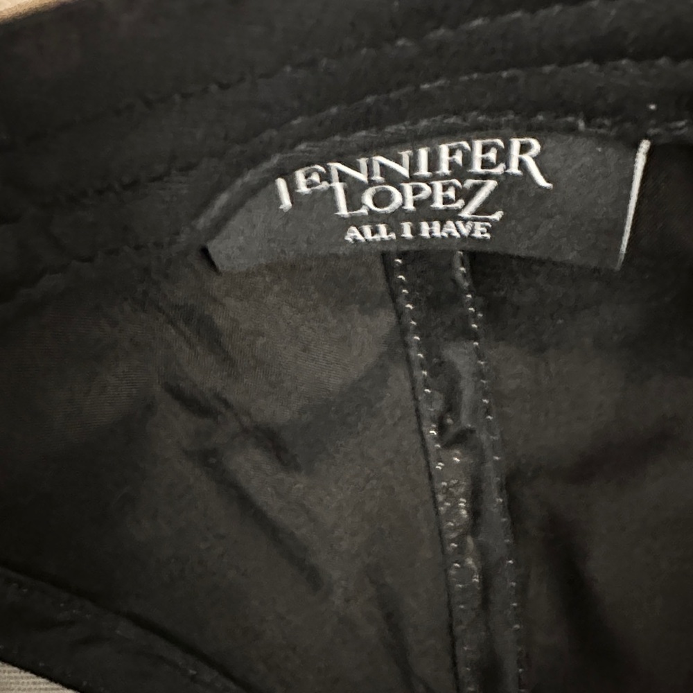 Jennifer Lopez Black Apparel - Picture 2 of 3